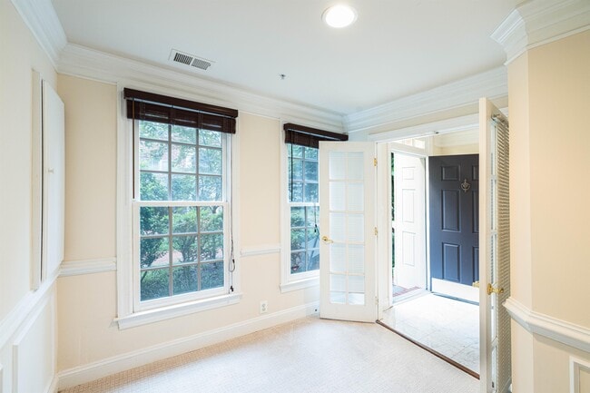 Building Photo - 5318 43rd St NW