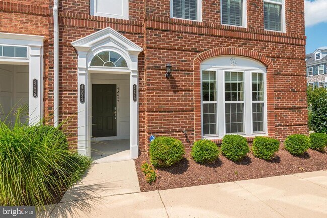 Foto del edificio - 42849 Burrell Square