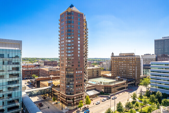 The Plaza - Apartments in Des Moines, IA | Apartments.com