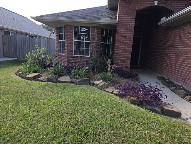Foto del edificio - 14925 Cypress Ridge Grove Ln