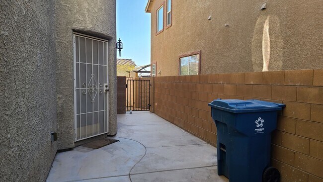 Building Photo - 3 Bedroom home in Southwest Las Vegas