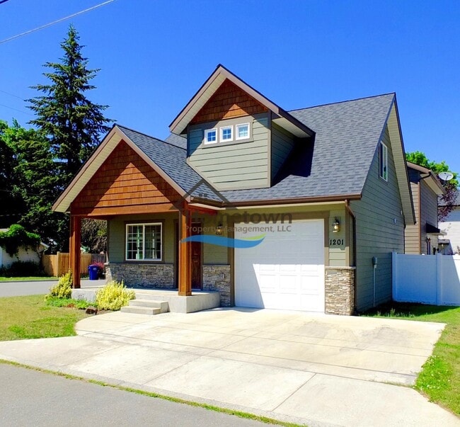 Foto del edificio - 2 Bedroom, 2 Bathroom Home w/Garage & Fenc...