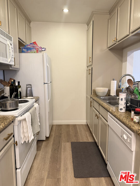 Foto del edificio - 1123 Sepulveda Blvd