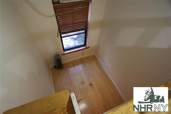 Building Photo - 351 W 29th St