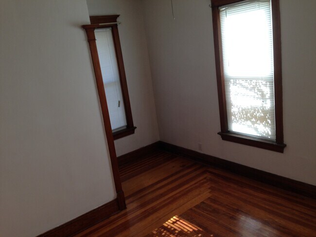 Dormitorio - 912 Pine St