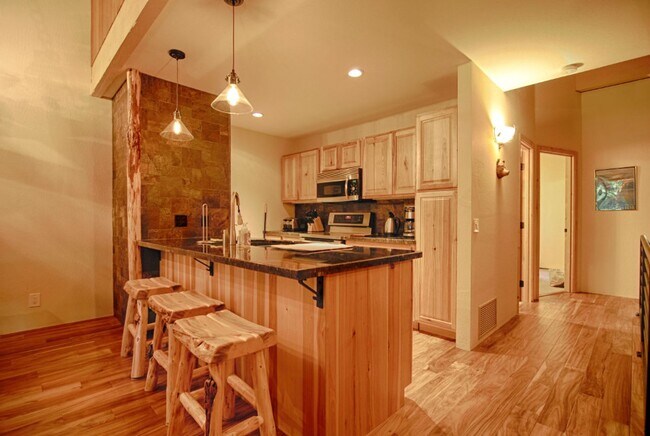 Building Photo - ***2023/24 WINTER SKI LEASE NEAR NORTHSTAR...