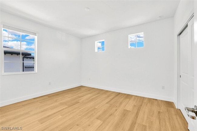 Foto del edificio - 16881 Fairgrove Way