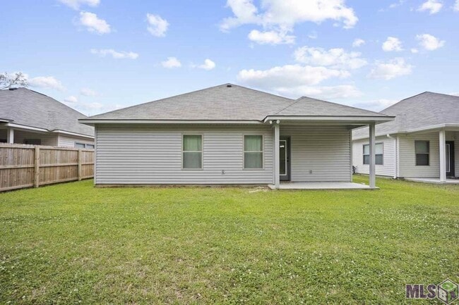 Building Photo - Home for Lease