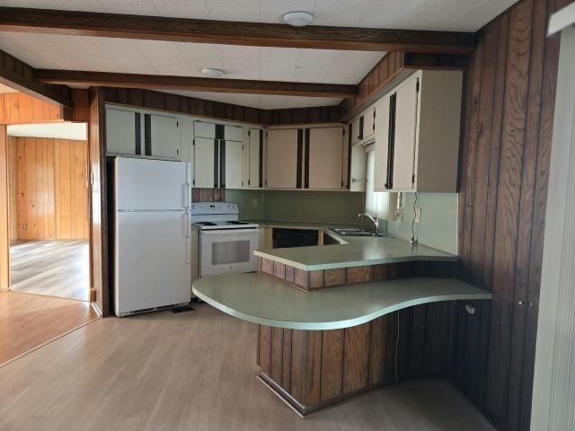 Foto del edificio - 215 48th Ave Terrace W