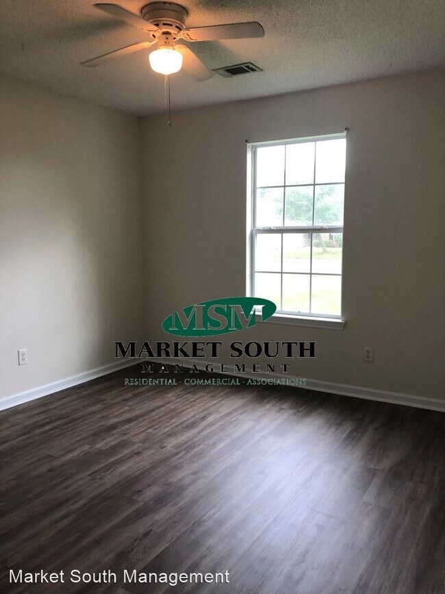 Building Photo - 3 br, 2 bath House - 103 Willow Lakes Court