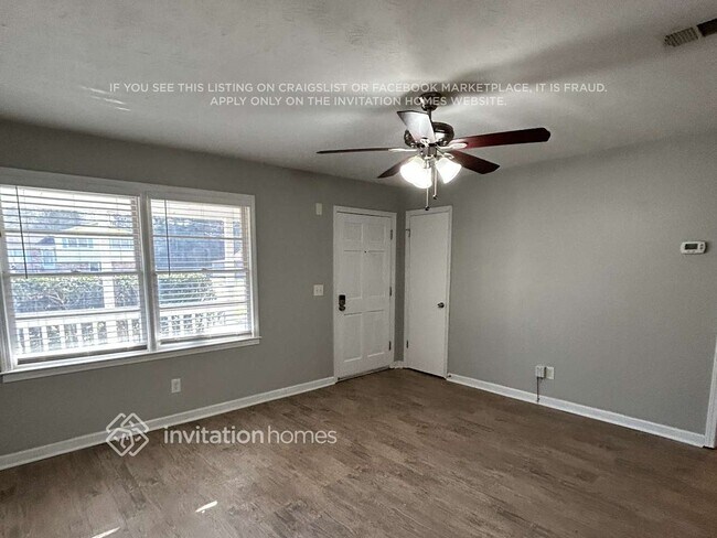 Building Photo - 184 Sheila Ln