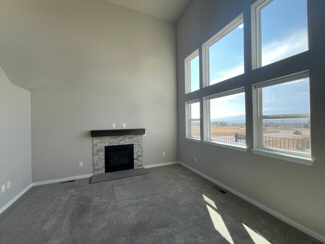 Building Photo - 4998 Wolf Moon Dr