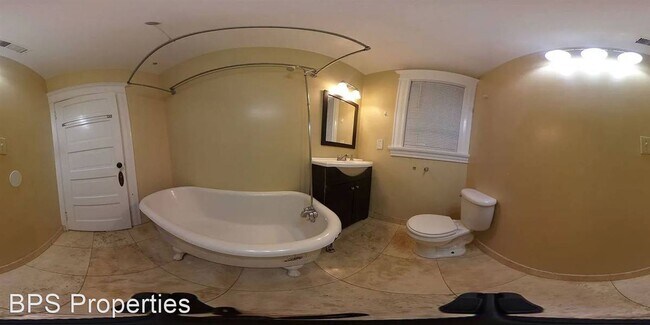 Foto del edificio - 6 br, 3 bath House - 1006 Chestnut St.