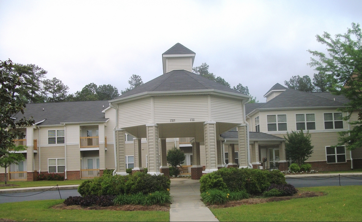 Edificio de la galería - Cedar Trace Landing