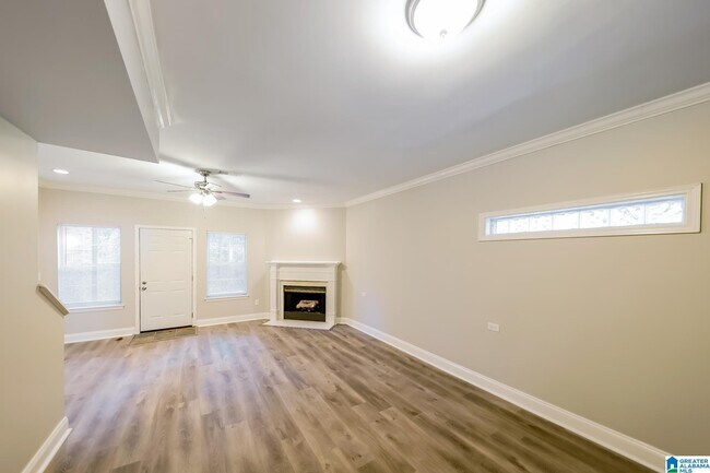 Foto del edificio - 1329 Riverford Cir