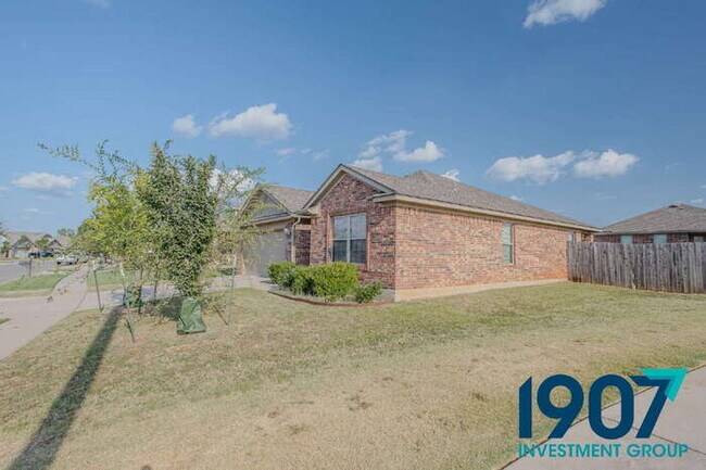 Building Photo - Charming 3-Bedroom Home in Norman - Availa...