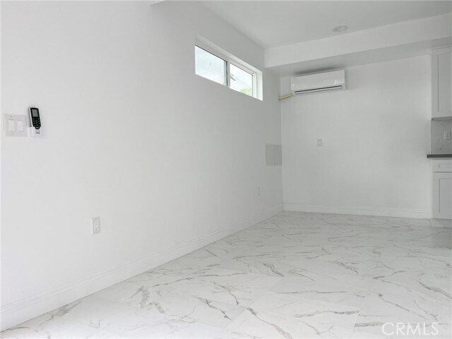 Foto del edificio - 1102 Larimore Ave