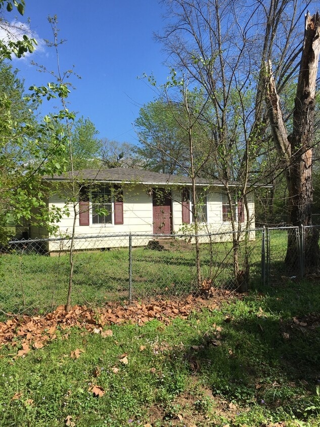 Foto principal - 902 N 27th St