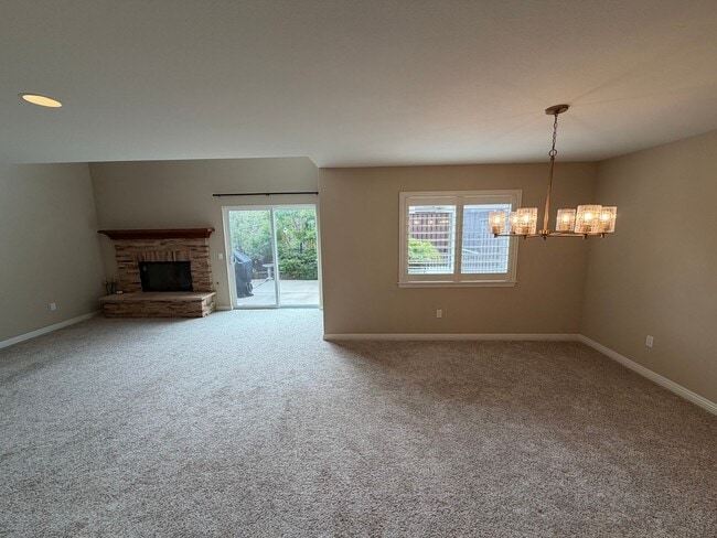 Foto del edificio - 4304 Foxenwood Cir