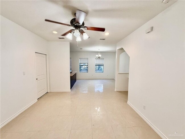 Building Photo - 15 Colorado St