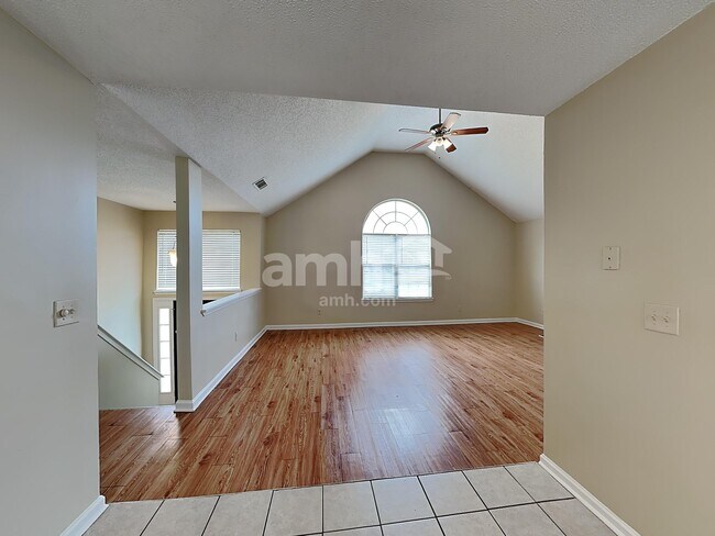 Foto del edificio - 228 Kings Cove