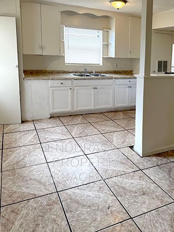 Foto del edificio - 2327 Avenue E