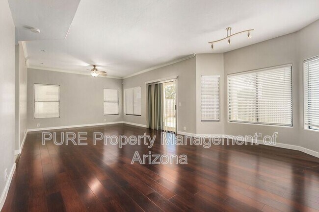 Foto del edificio - 2181 W Redwood Dr