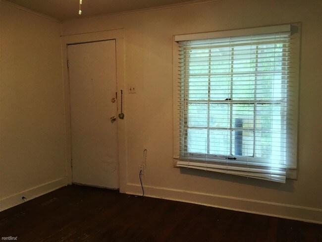 Foto del edificio - 1 br, 1 bath Duplex - 415 1/2 Amarillo St