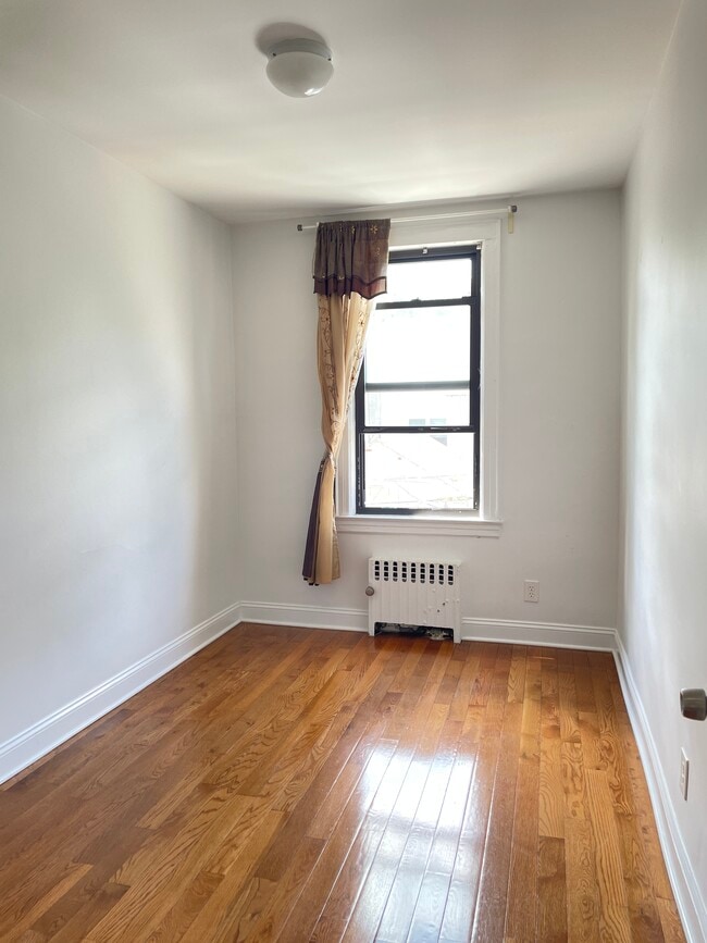 Foto del edificio - 5032 41st St
