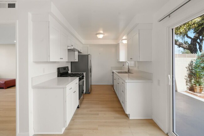 Cocina - Char-Belle Apartments