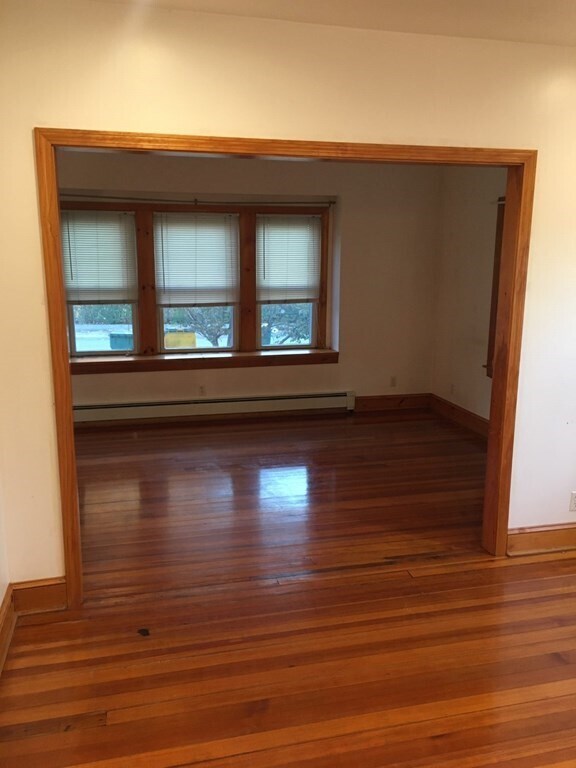 Building Photo - 29 Phillips Ave