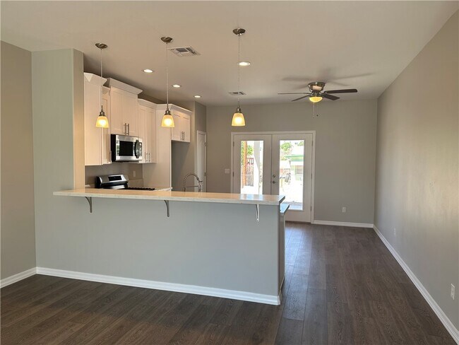 Foto del edificio - 1705 Talc Rd