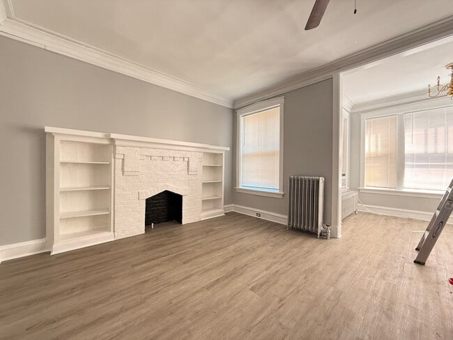 Building Photo - 6810 S East End Ave