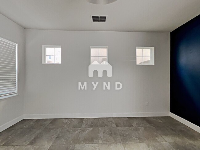 Foto del edificio - 1595 Sylvia St