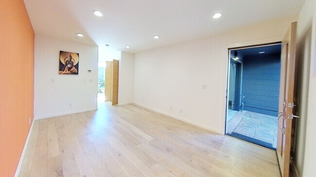 Building Photo - 2817 Eighth St