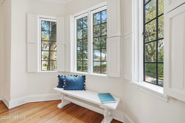 Foto del edificio - 3319 Pine St