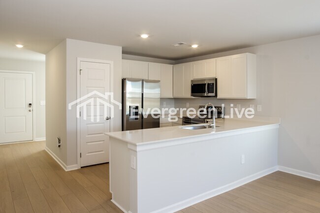 Foto del edificio - 17773 TIPPER LN