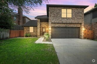 Building Photo - 300 St Emelion Ct