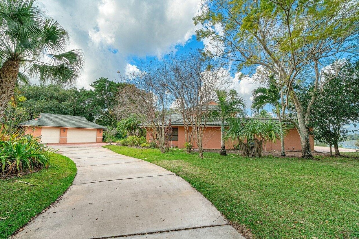 8521 Estate Dr West Palm Beach FL 33411 House For Rent In West Palm 8521-estate-dr-west-palm-beach-fl-33411-house-for-rent-in-west-palm