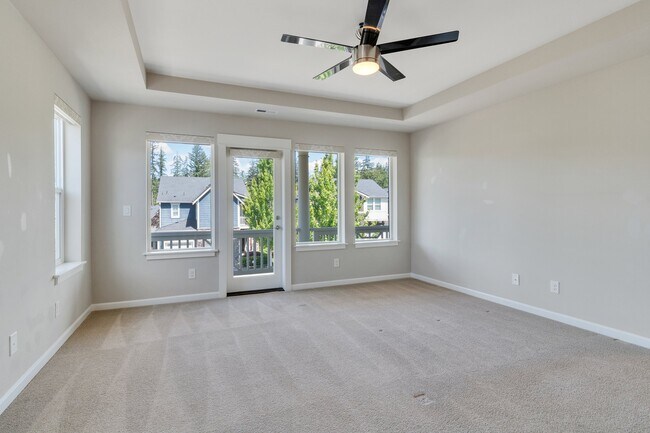Building Photo - 1531 246th Ave NE