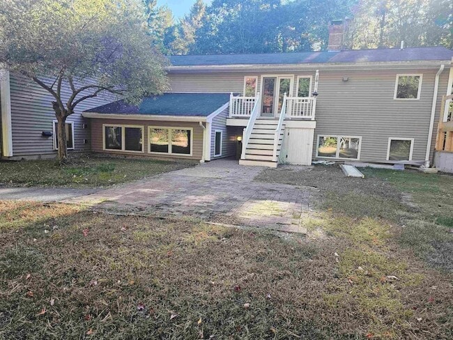 Foto del edificio - 30 Sterling Ln