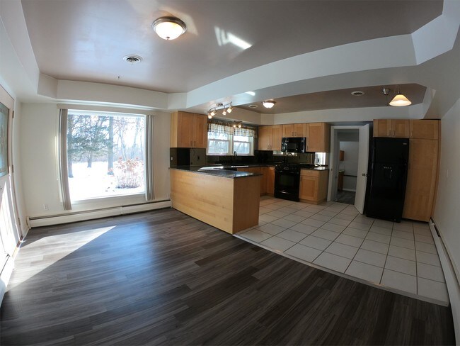Building Photo - 1561 Gravel Ridge Dr