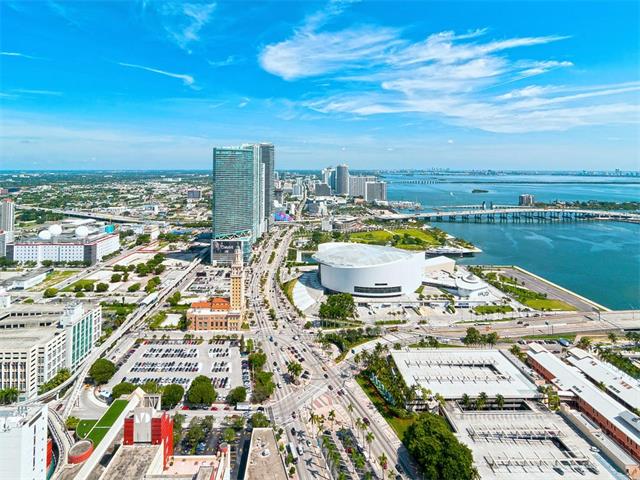 Foto del edificio - 244 Biscayne Blvd