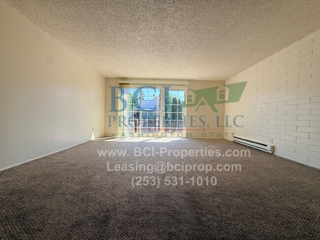 Foto del edificio - Deville Townhomes
