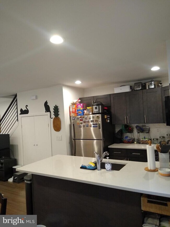 Foto del edificio - 2700 S 8th St