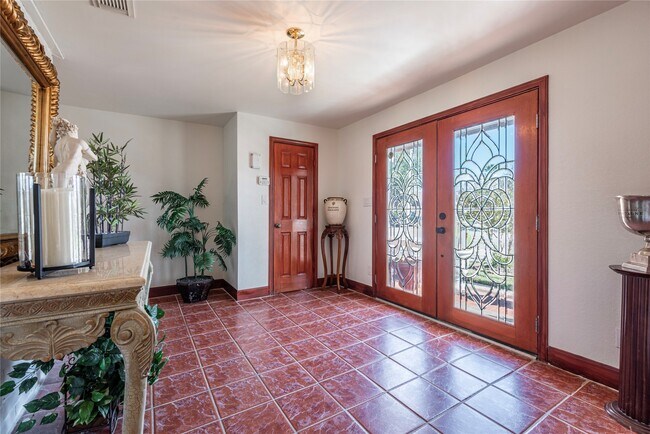 Building Photo - 2417 Gerol Dr