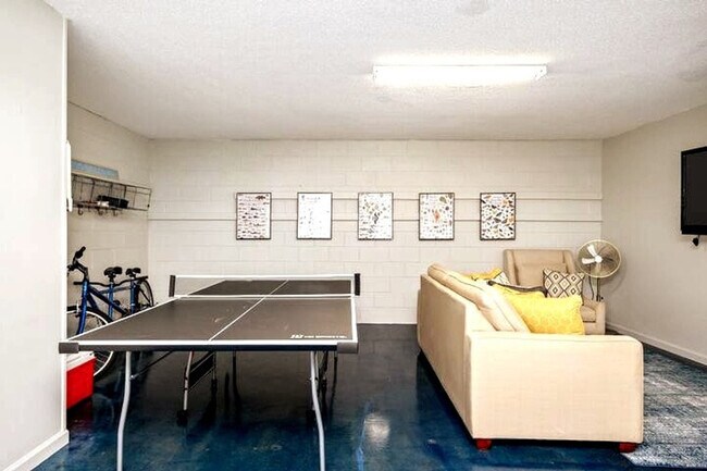 Building Photo - 22 Moreno Point Rd