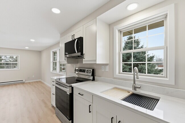 Foto del edificio - 12605 Main St