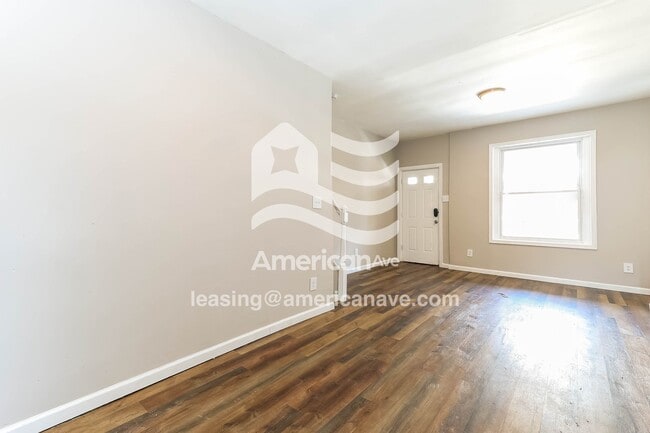 Building Photo - 2120 Shields St