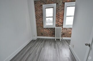 Building Photo - 80 Kilmarnock St